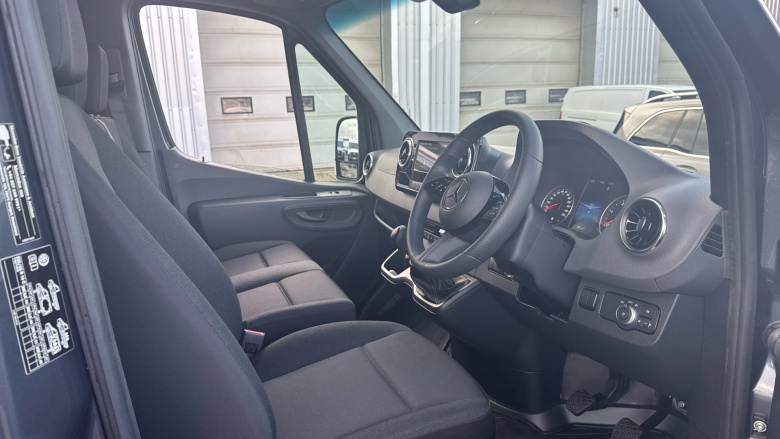 Mercedes-Benz Sprinter 315Cdi L2 Diesel Rwd 3.5t H2 Pro Van